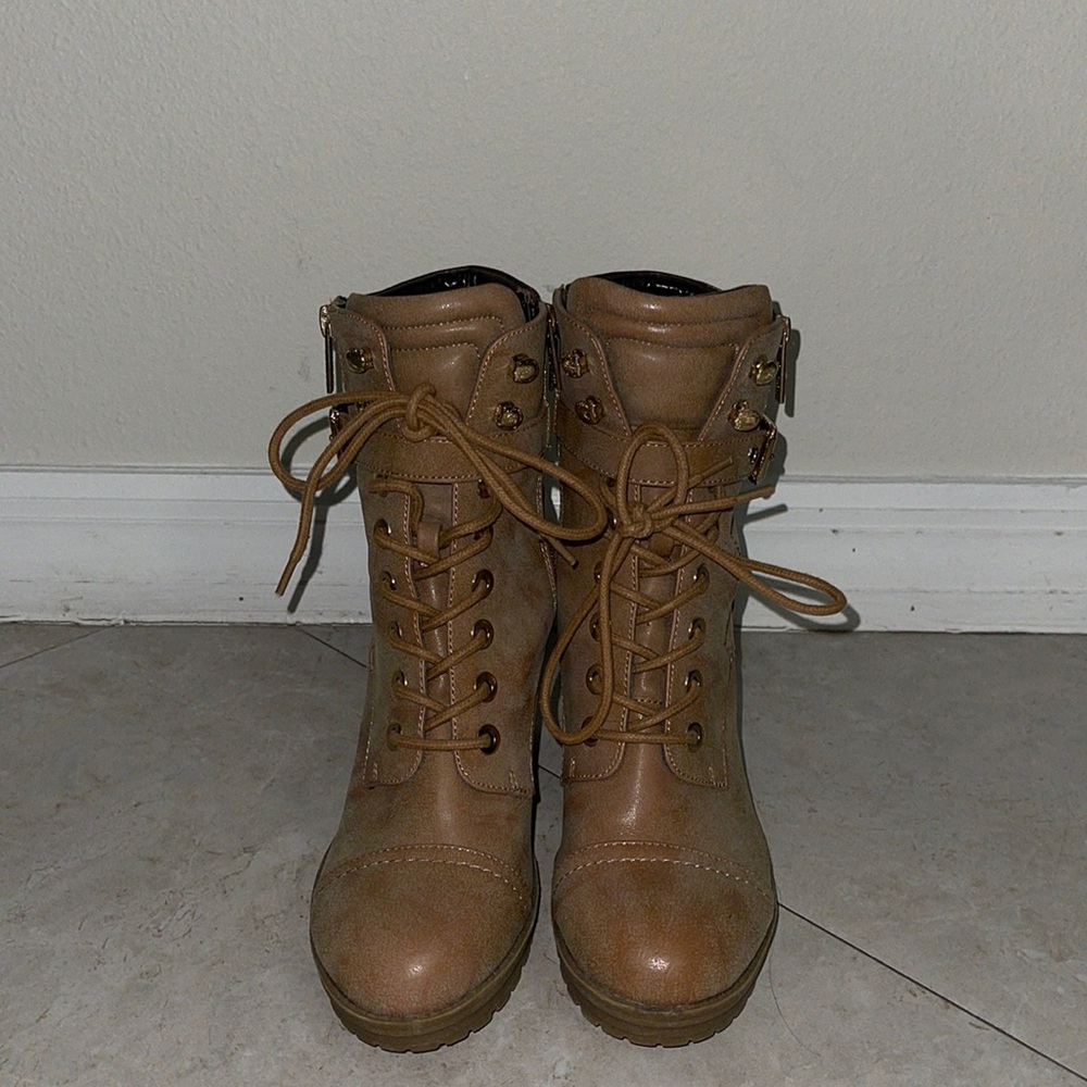 Guess shoes, heeled combat boots - Picture 3 of 9